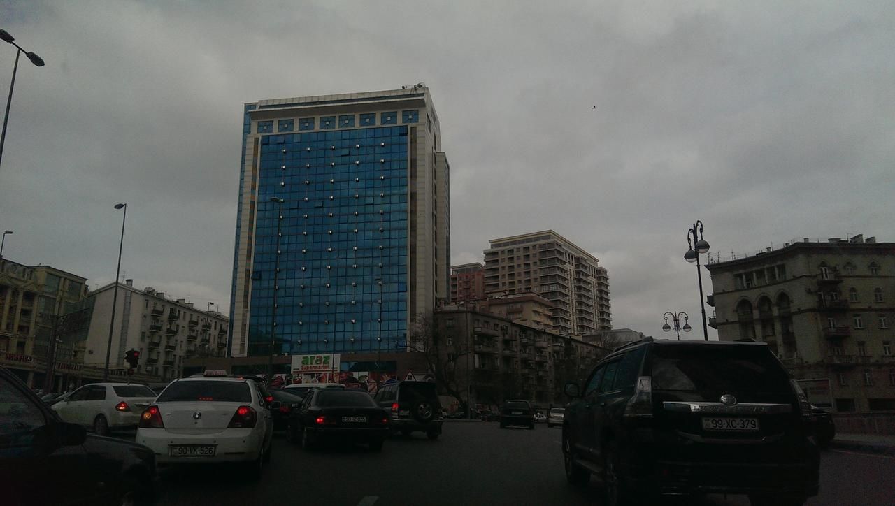 Апартаменты Izmir Apartment Баку-7